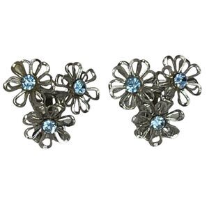 Midcentury flower clip on earring light blue glass centers
